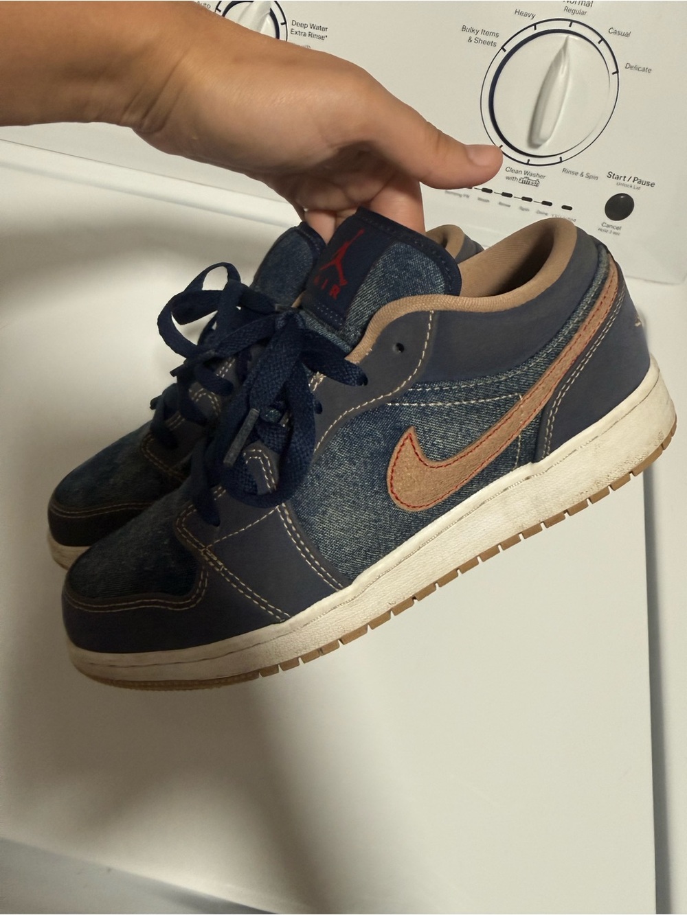 Nike Kids Navy and Tan Denim Low-Top Sneakers